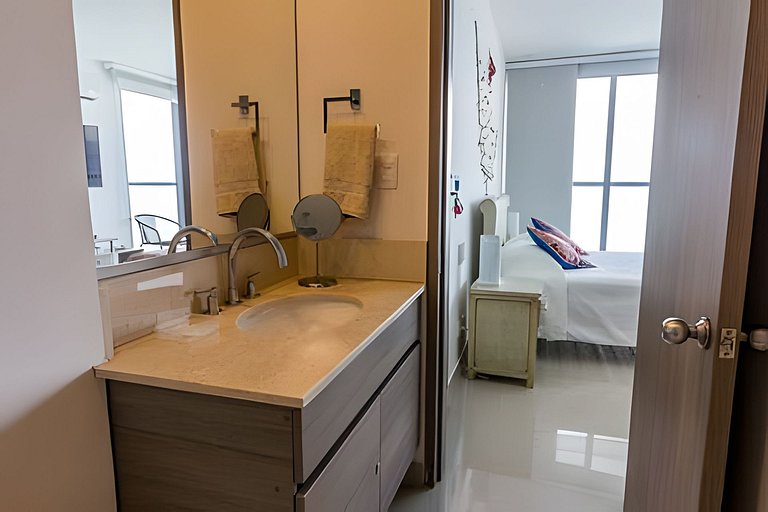 Morros City-Espectacular Apto Vista al Mar Piso 8