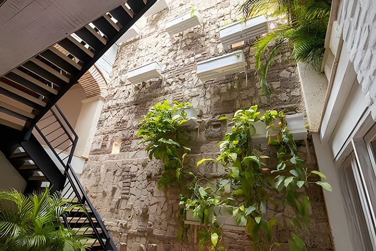 Casa de 5 Hab en la Ciudad Amurallada con Piscina