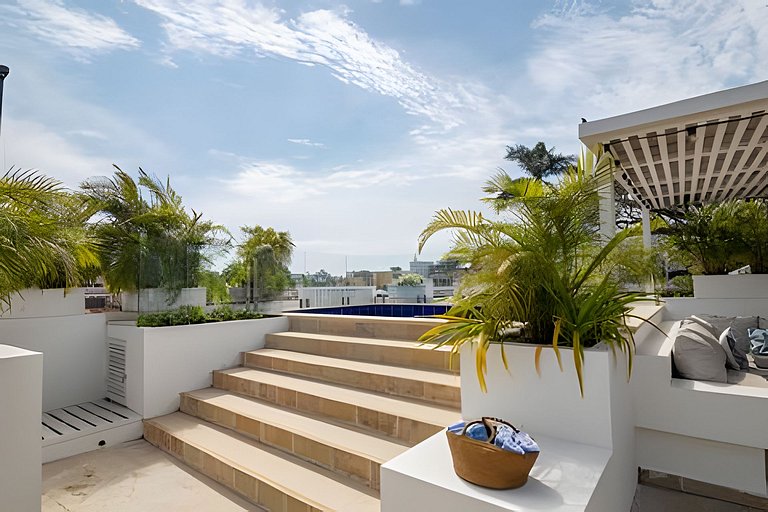 Casa de 5 Hab en la Ciudad Amurallada con Piscina