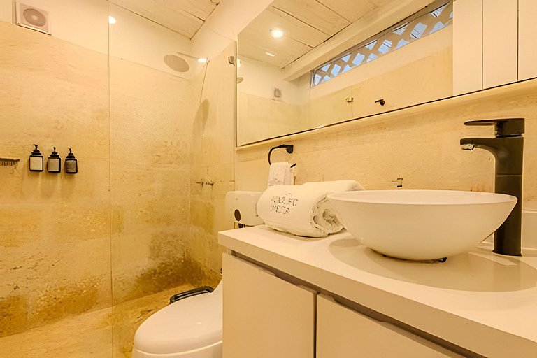 Casa de 5 Hab en la Ciudad Amurallada con Piscina