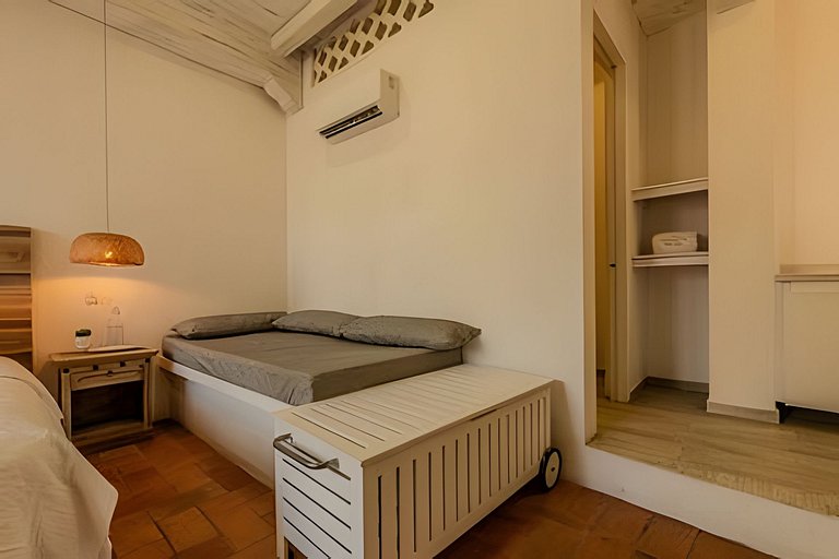 Casa de 5 Hab en la Ciudad Amurallada con Piscina