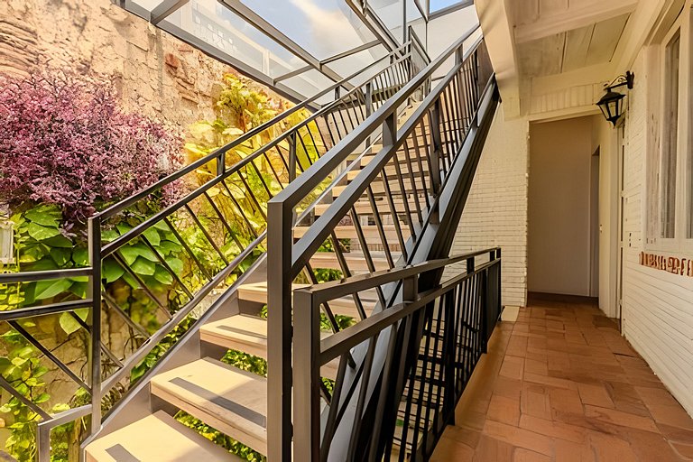 Casa de 5 Hab en la Ciudad Amurallada con Piscina