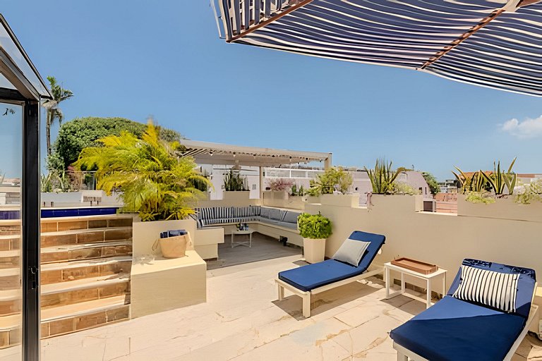 Casa de 5 Hab en la Ciudad Amurallada con Piscina