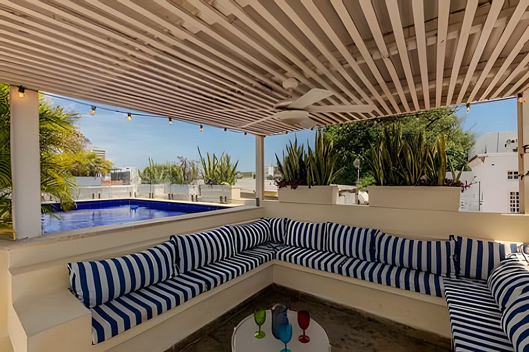 Casa de 5 Hab en la Ciudad Amurallada con Piscina