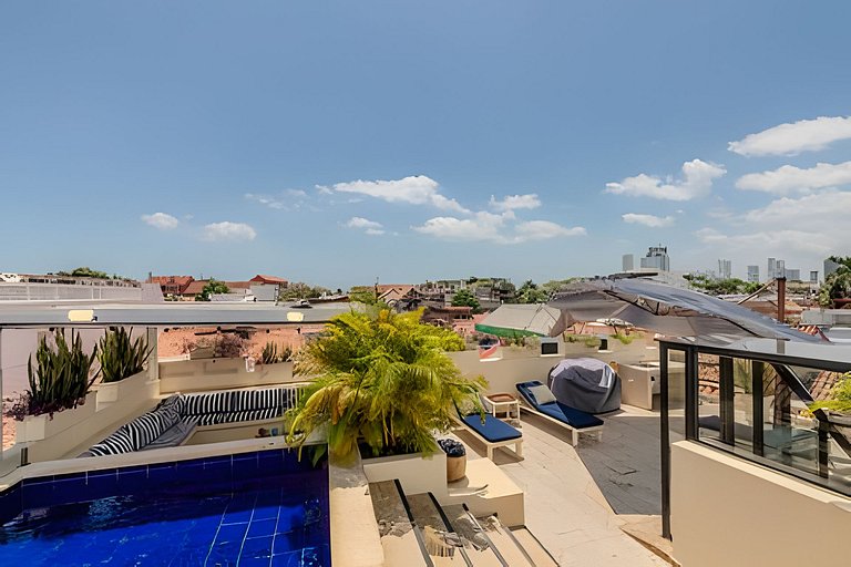 Casa de 5 Hab en la Ciudad Amurallada con Piscina