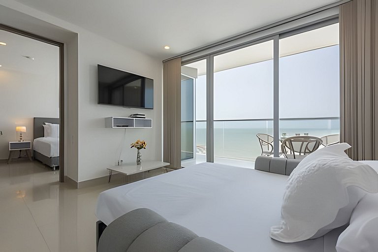 1004 Morros City - Spectacular 1 Bedroom Condo