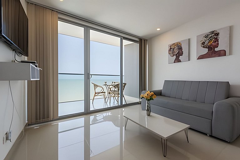 1004 Morros City - Spectacular 1 Bedroom Condo