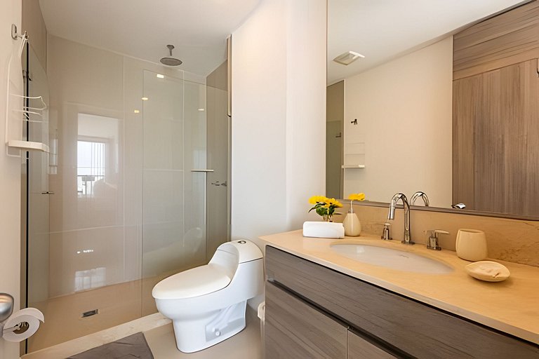 1004 Morros City - Spectacular 1 Bedroom Condo