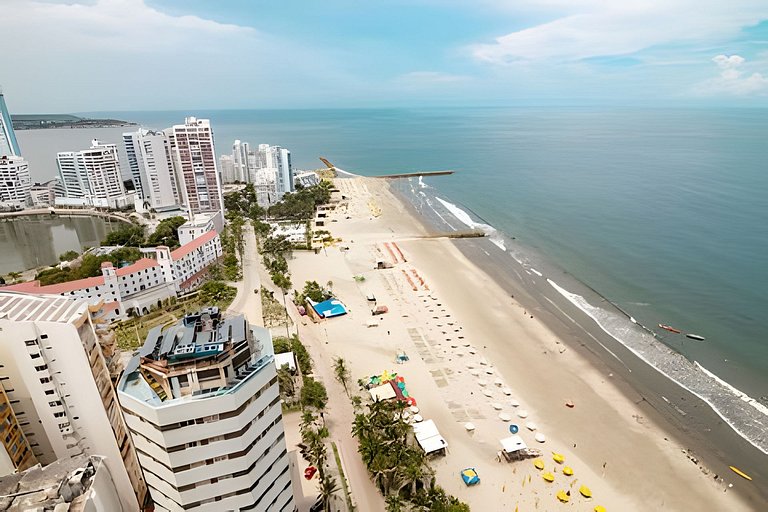 ¡Espectacular Apto Con Vista al Mar Piso 28!