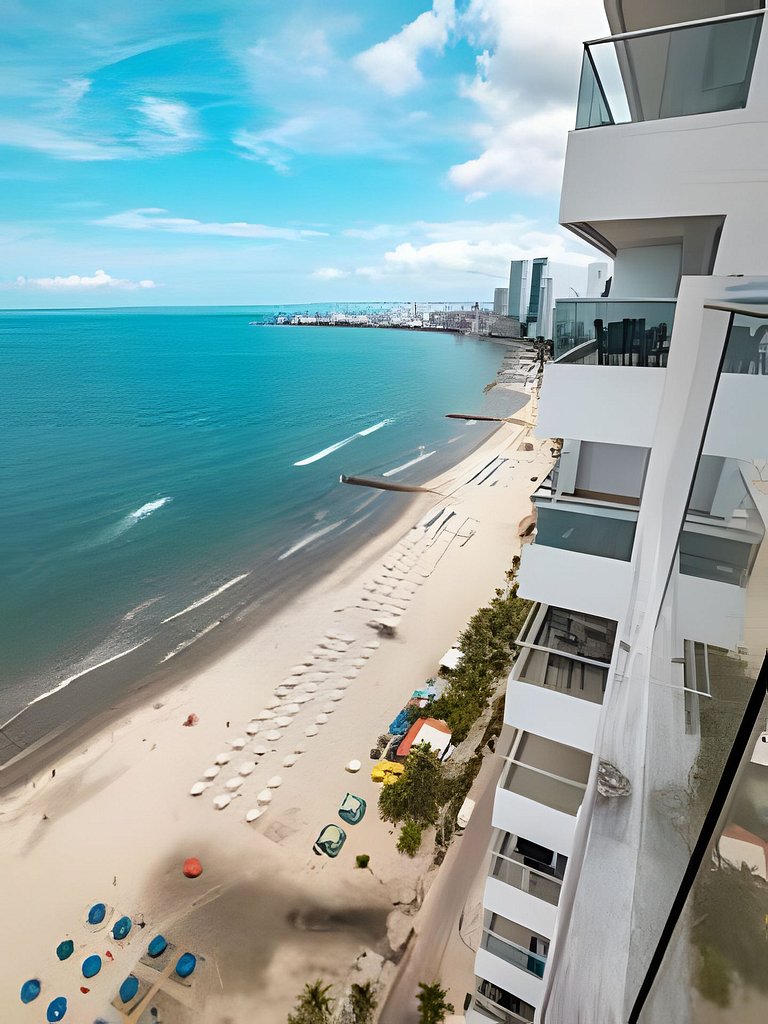 ¡Espectacular Apto Con Vista al Mar Piso 28!