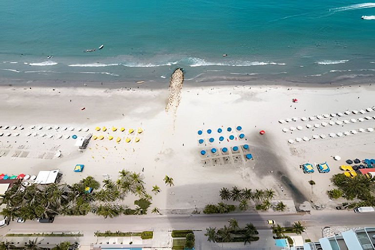 ¡Espectacular Apto Con Vista al Mar Piso 28!