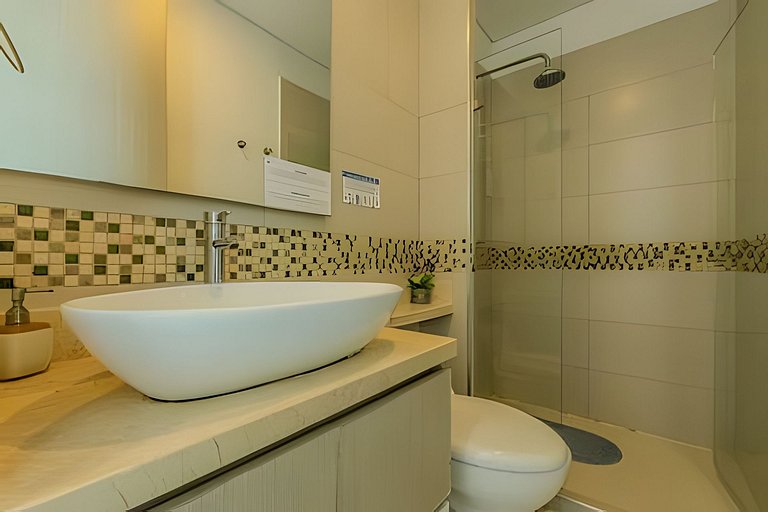 ¡Espectacular Apto Con Vista al Mar Piso 28!