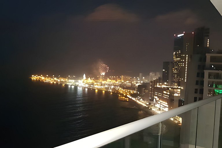 Morros City - Lujoso Apto con vista al mar Piso 28