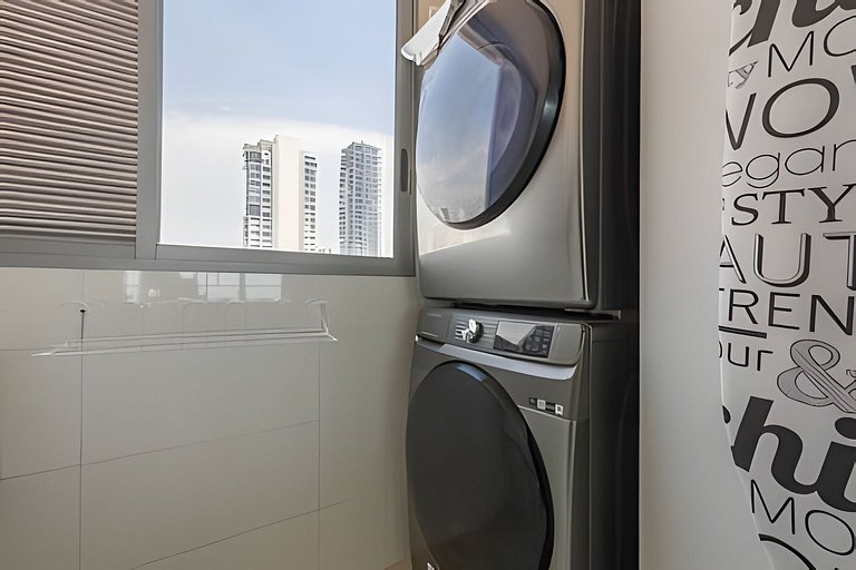 Lujoso Apto de 2 habitaciones en piso 15