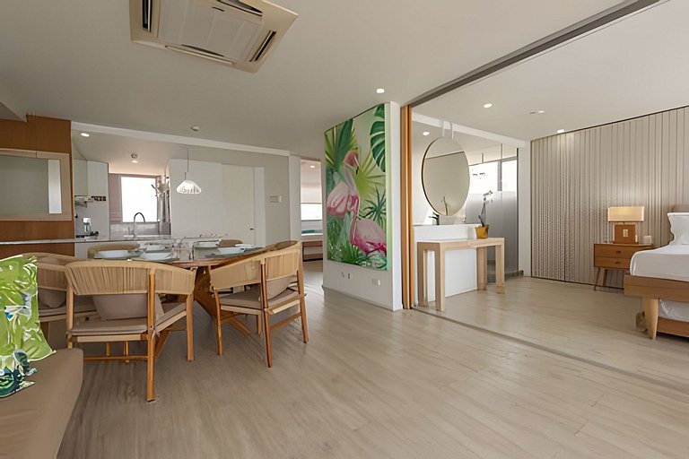 Lujoso Apto de 2 habitaciones en piso 15