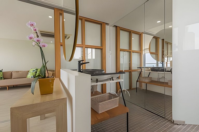 Lujoso Apto de 2 habitaciones en piso 15