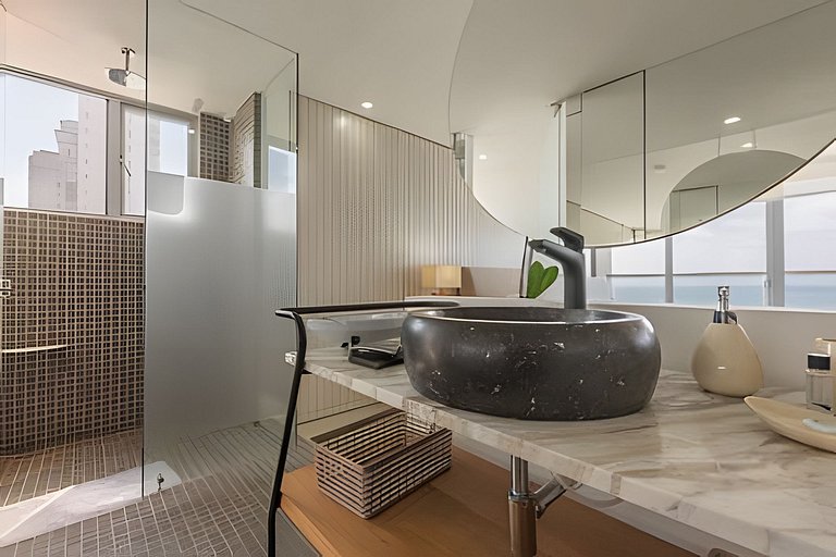 Lujoso Apto de 2 habitaciones en piso 15