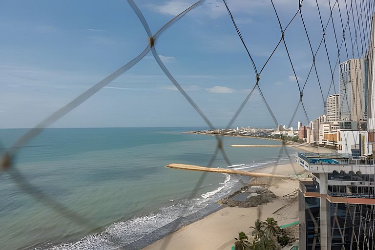 Lujoso Apto de 2 habitaciones en piso 15