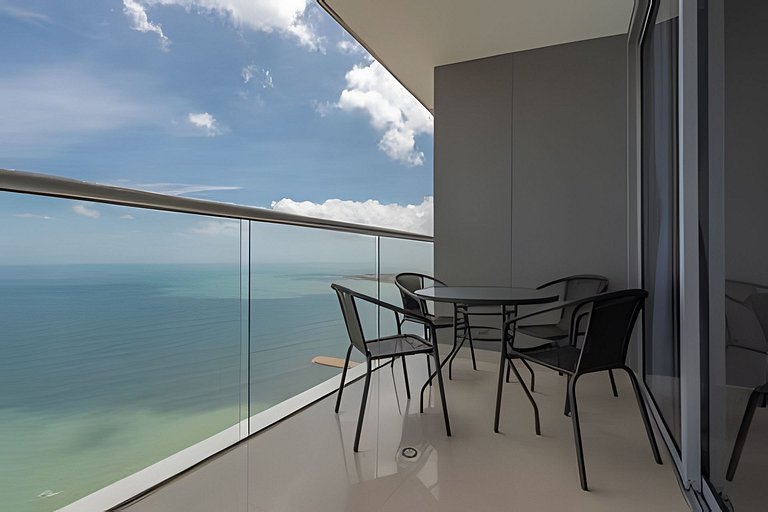 Lujoso Apto de 2 Habitaciones Piso 32- Morros City