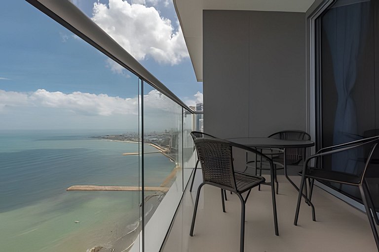 Lujoso Apto de 2 Habitaciones Piso 32- Morros City