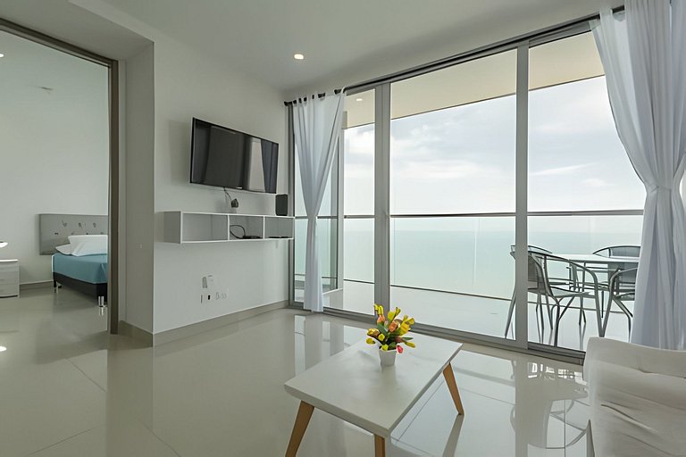 Lujoso Apto de 2 Habitaciones Piso 32- Morros City