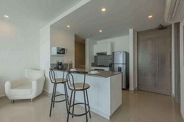 Lujoso Apto de 2 Habitaciones Piso 32- Morros City