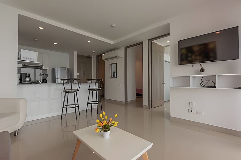 Lujoso Apto de 2 Habitaciones Piso 32- Morros City