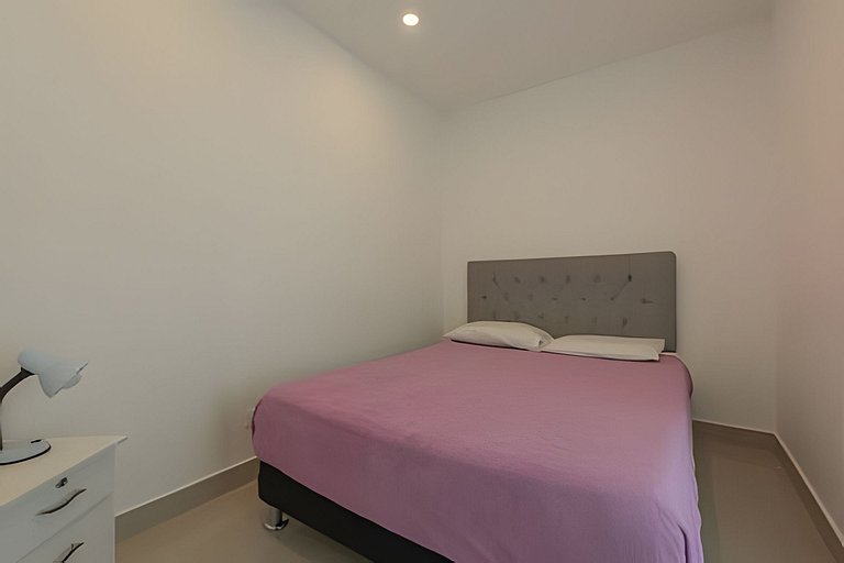 Lujoso Apto de 2 Habitaciones Piso 32- Morros City