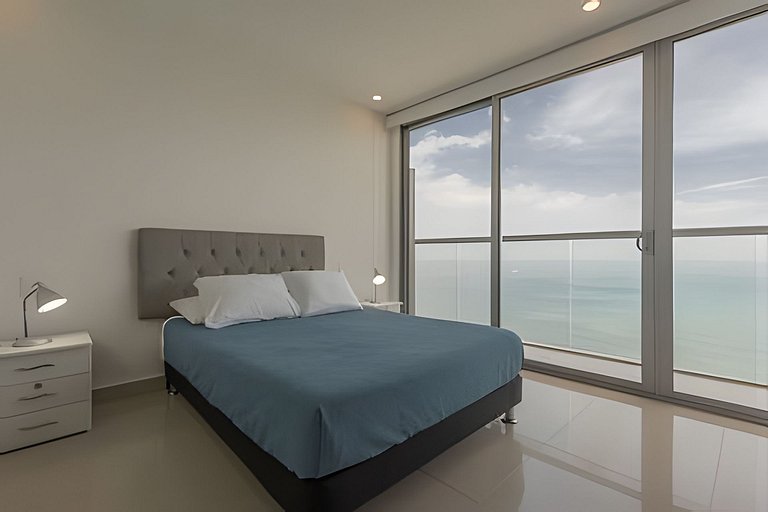 Lujoso Apto de 2 Habitaciones Piso 32- Morros City