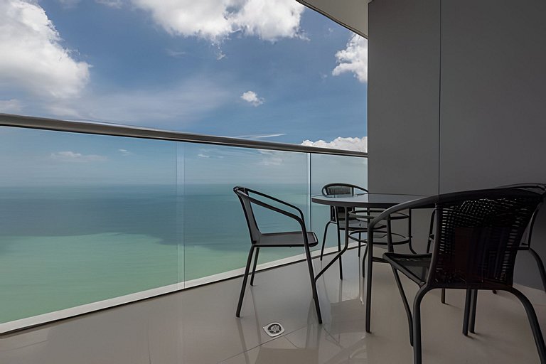 Lujoso Apto de 2 Habitaciones Piso 32- Morros City