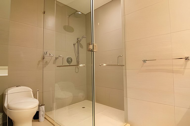 Lujoso apto de 1  hab en piso 15  Edificio H2