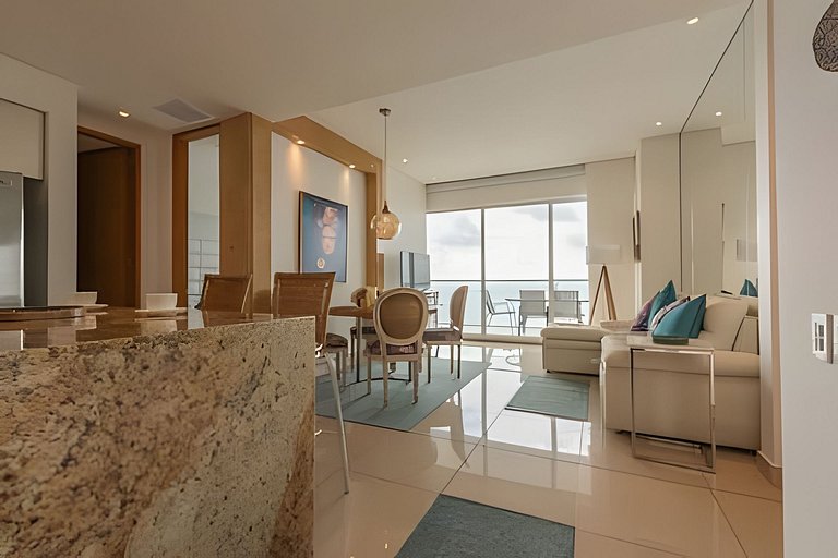 Lujoso Apto con Vista al Mar - H2 Hyatt 1806