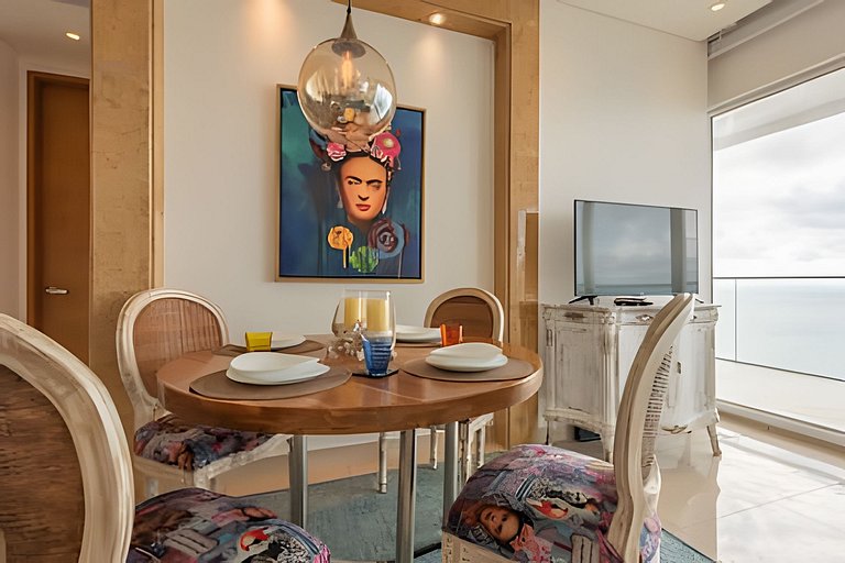 Lujoso Apto con Vista al Mar - H2 1806