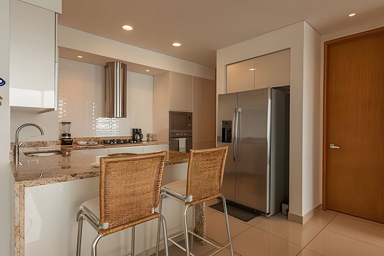 Lujoso Apto con Vista al Mar - H2 1806