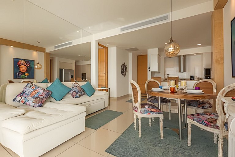 Lujoso Apto con Vista al Mar - H2 Hyatt 1806