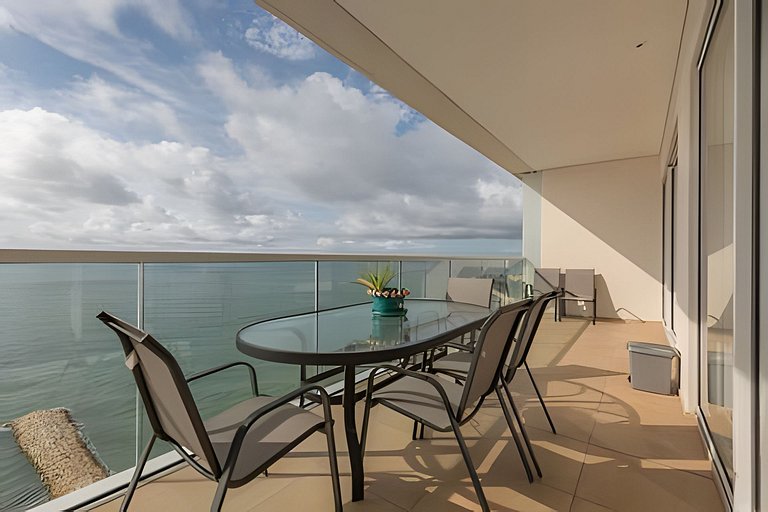 Lujoso Apto con Vista al Mar - H2 Hyatt 1806