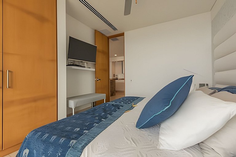 Lujoso Apto con Vista al Mar - H2 1806