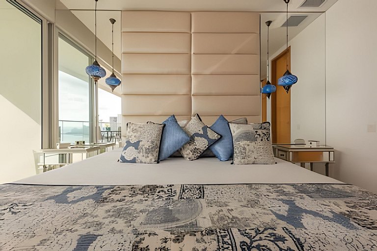 Lujoso Apto con Vista al Mar - H2 1806