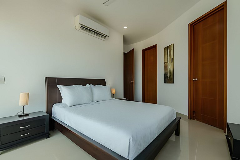 Espectacular vista al mar - Edificio Infinito 1002