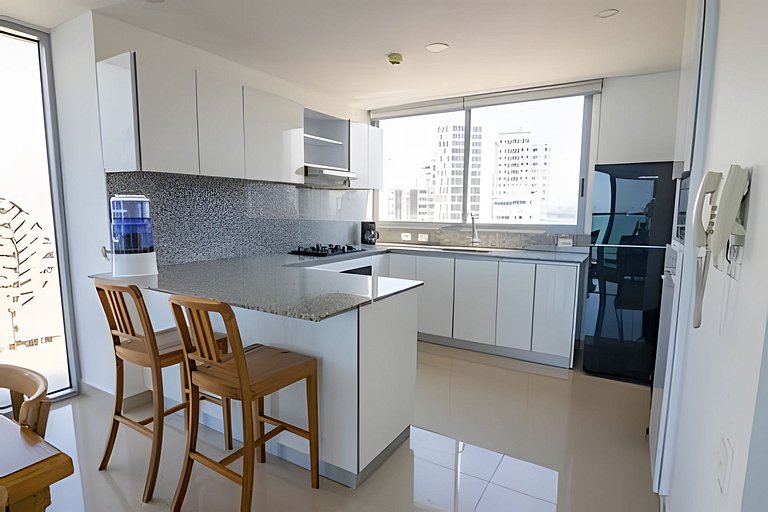 Hermoso Apto Frente al Mar - Morros City piso 9