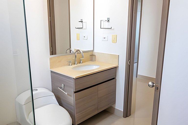 Hermoso Apto Frente al Mar - Morros City piso 9