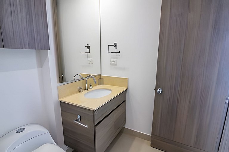 Hermoso Apto Frente al Mar - Morros City piso 9