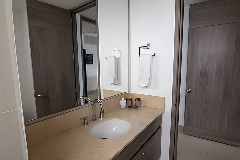 Espectacular Apto de 2 Hab en Piso 27-Morros City