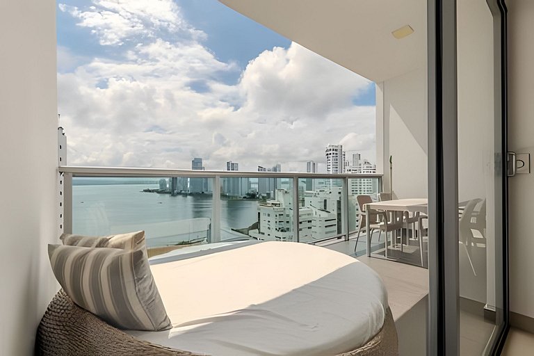 16th Floor Infinitum 1 Bedroom Apt