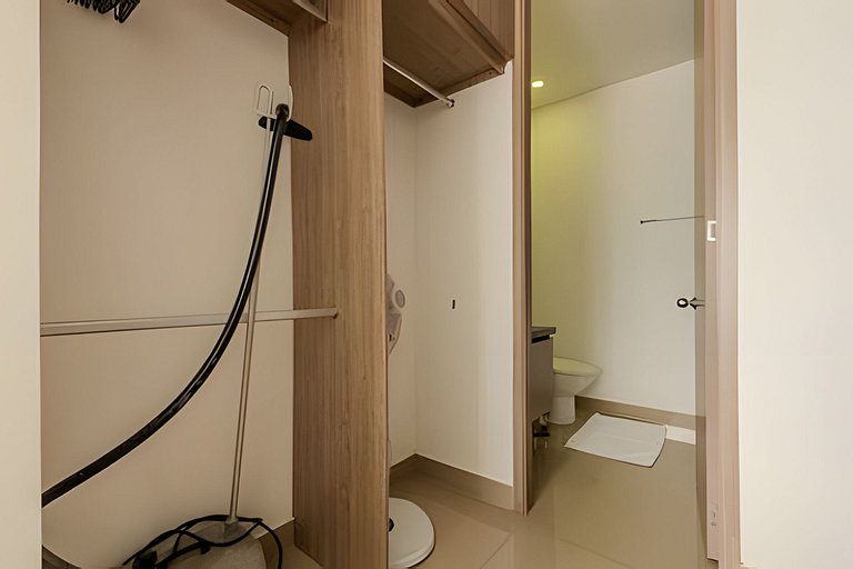 16th Floor Infinitum 1 Bedroom Apt