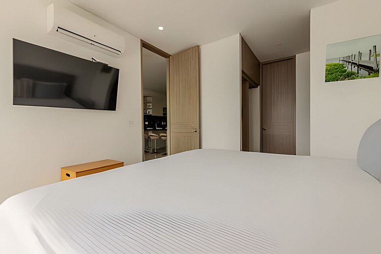 16th Floor Infinitum 1 Bedroom Apt