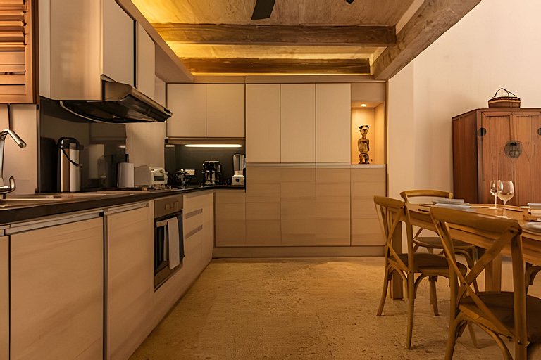 Casa de 3 Hab en la Ciudad Amurallada con Piscina