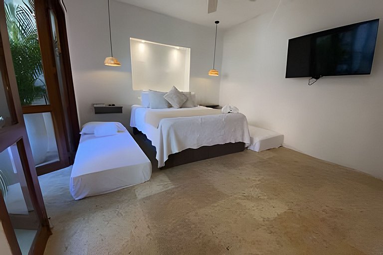 Casa de 3 Hab en la Ciudad Amurallada con Piscina