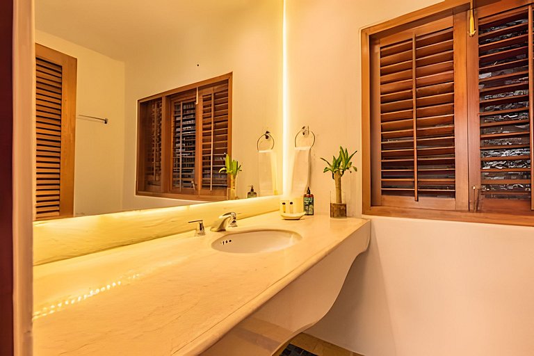 Casa de 3 Hab en la Ciudad Amurallada con Piscina