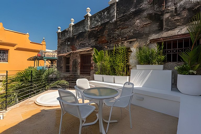 Casa de 3 Hab en la Ciudad Amurallada con Piscina